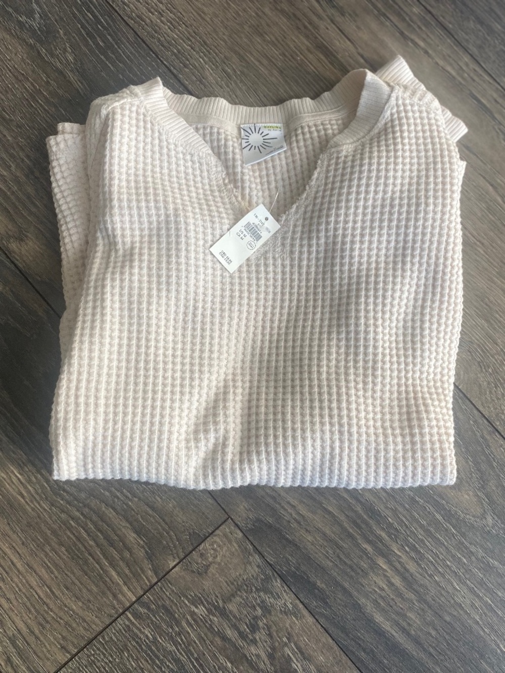 Women’s waffle knit long sleeved shirt